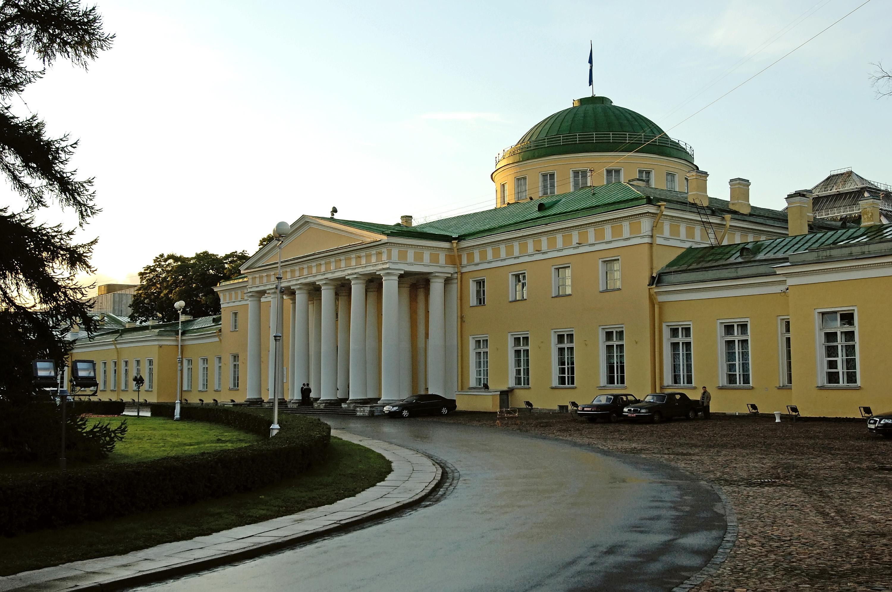 Санкт-Петербург - Таврический дворец | Турнавигатор