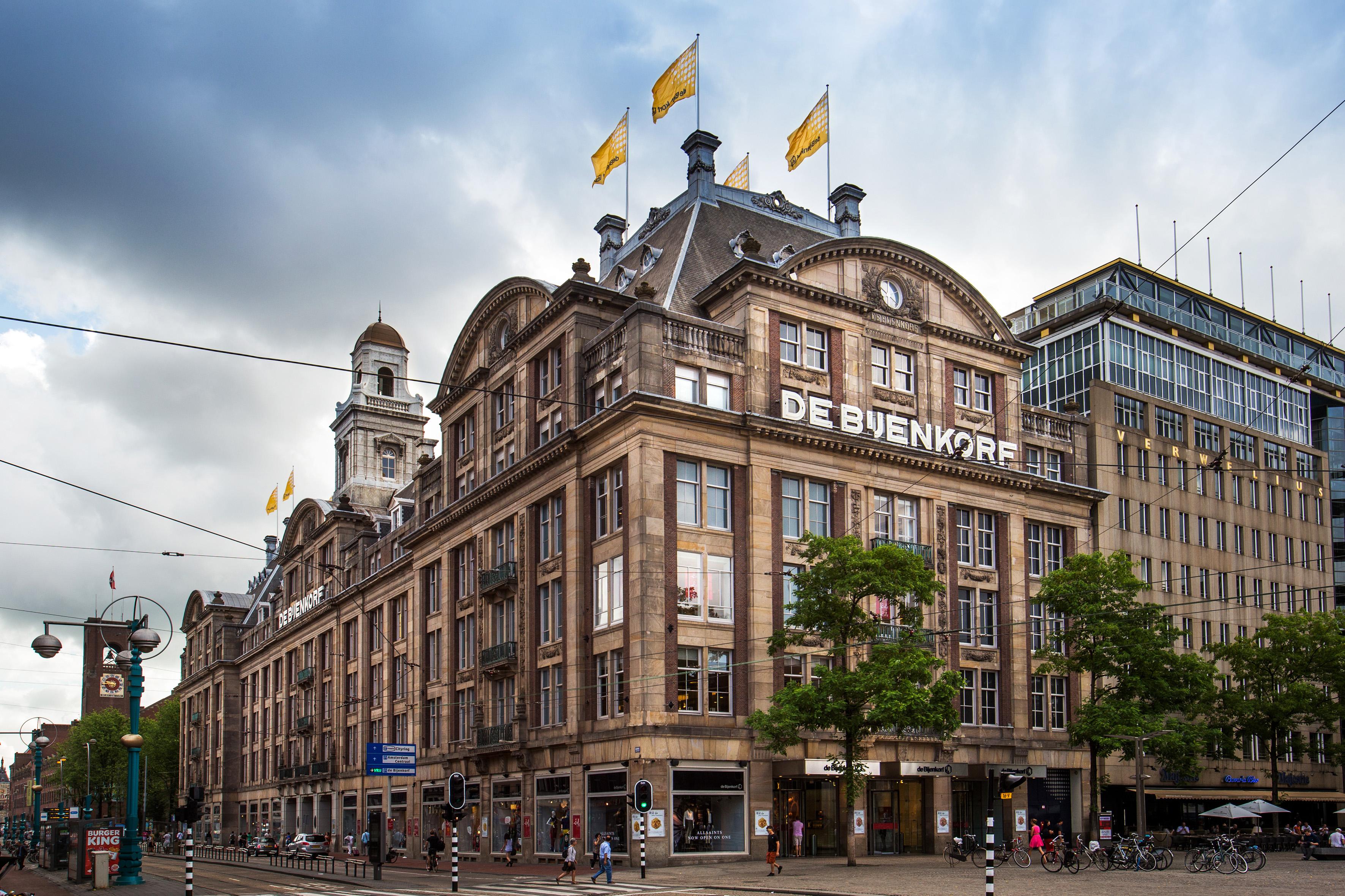 Голландские домики. Центральный вокзал амстердама. Амстердам центральная площадь города. Амстердам центр города. Площадь dam амстердам.