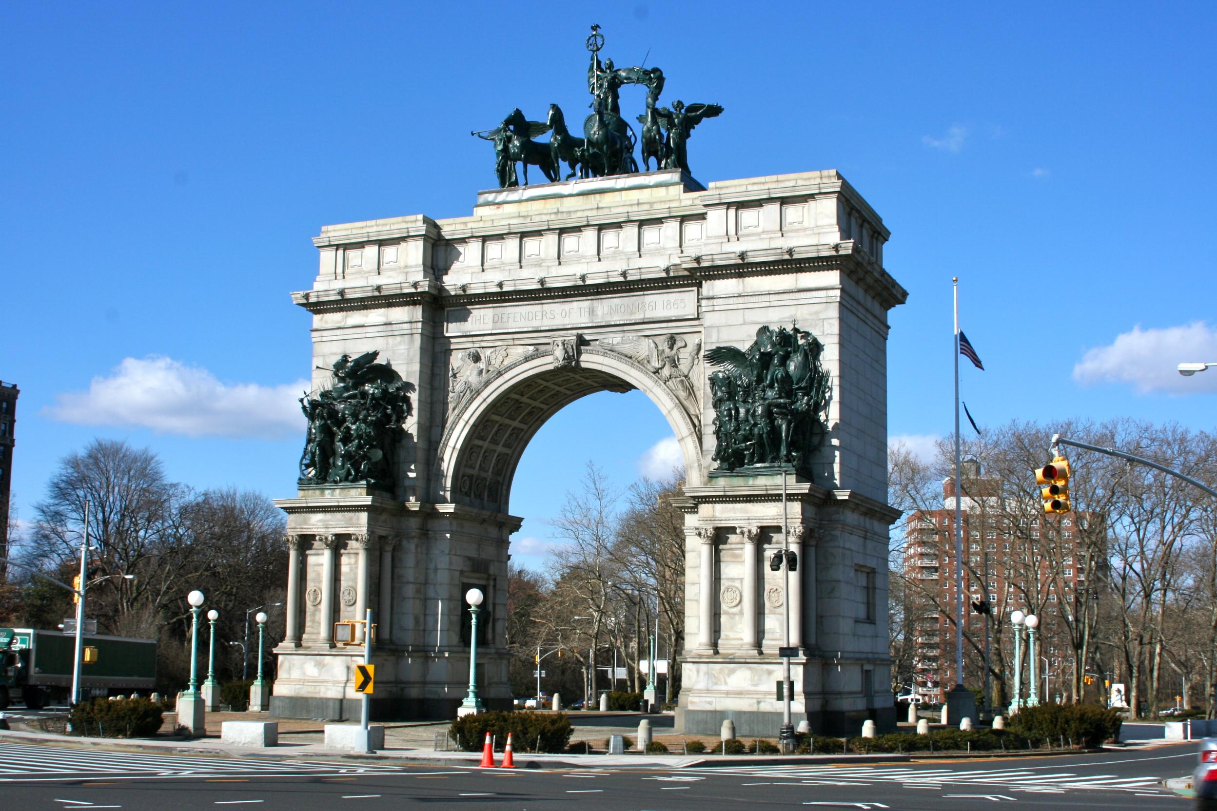 Когда была построена триумфальная арка. Триумфальные ворота Нью-Йорк. Триумфальная арка в Нью-Йорке. Триумфальная арка в США. Триумфальная арка в США Бруклин.