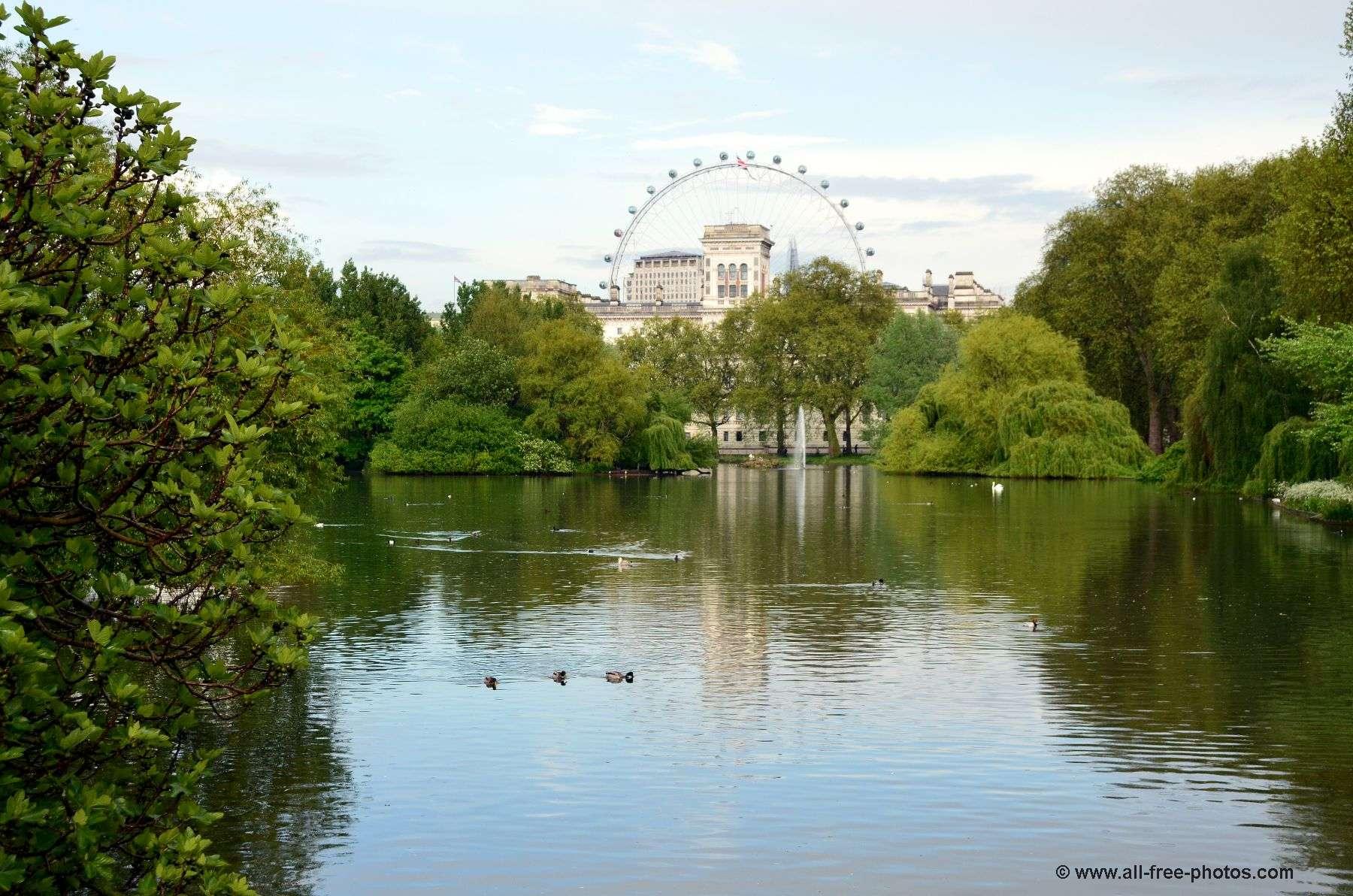 St james s park