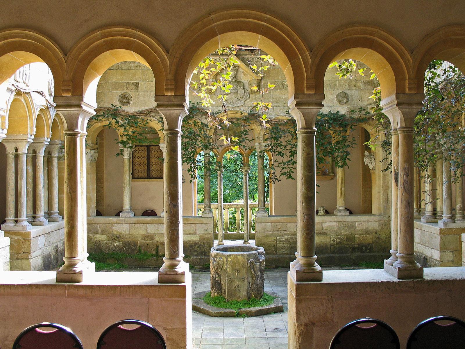 Нью-Йорк - Музей Клойстерс | Турнавигатор