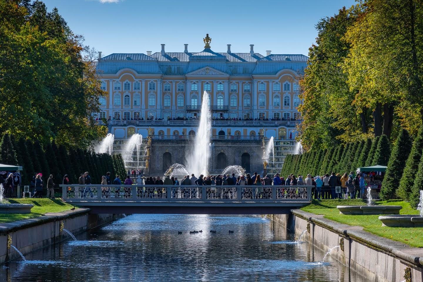 Новый парк в петергофе. Петергоф парк Санкт-Петербург парк. Александровский парк Петергоф. Петергоф Нижний парк. Баскет парк Петергоф Петербург.