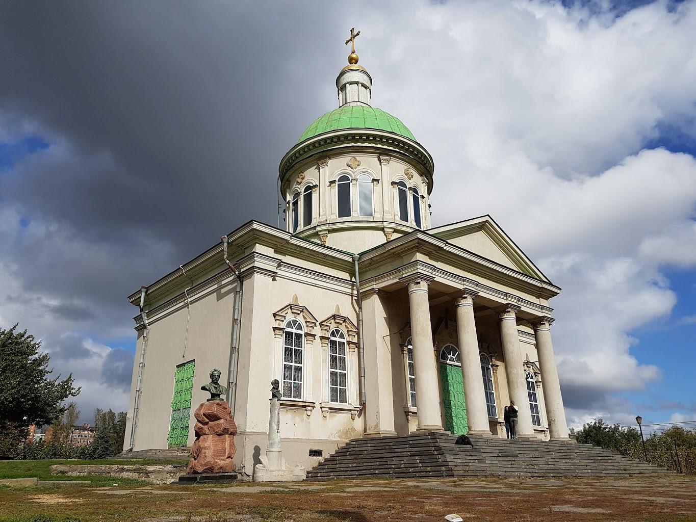 Сурб хач фото. Церковь Сурб-хач в Ростове-на-Дону. Церковь армянского монастыря Сурб-хач. Армянском храме Сурб-хач. Церковь монастыря Сурб-хач Ростов на Дону.