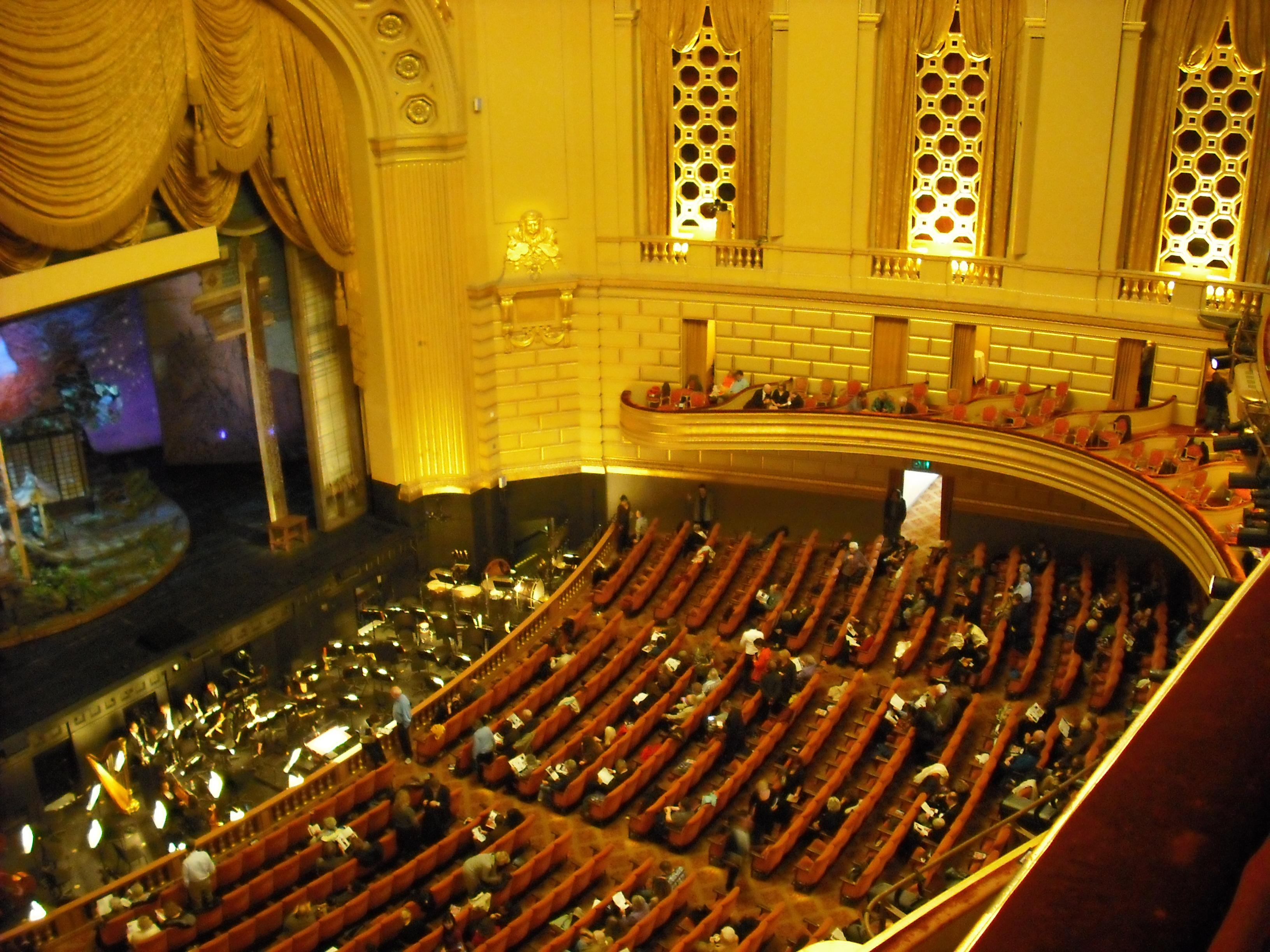 Фото Военный мемориальный оперный театр