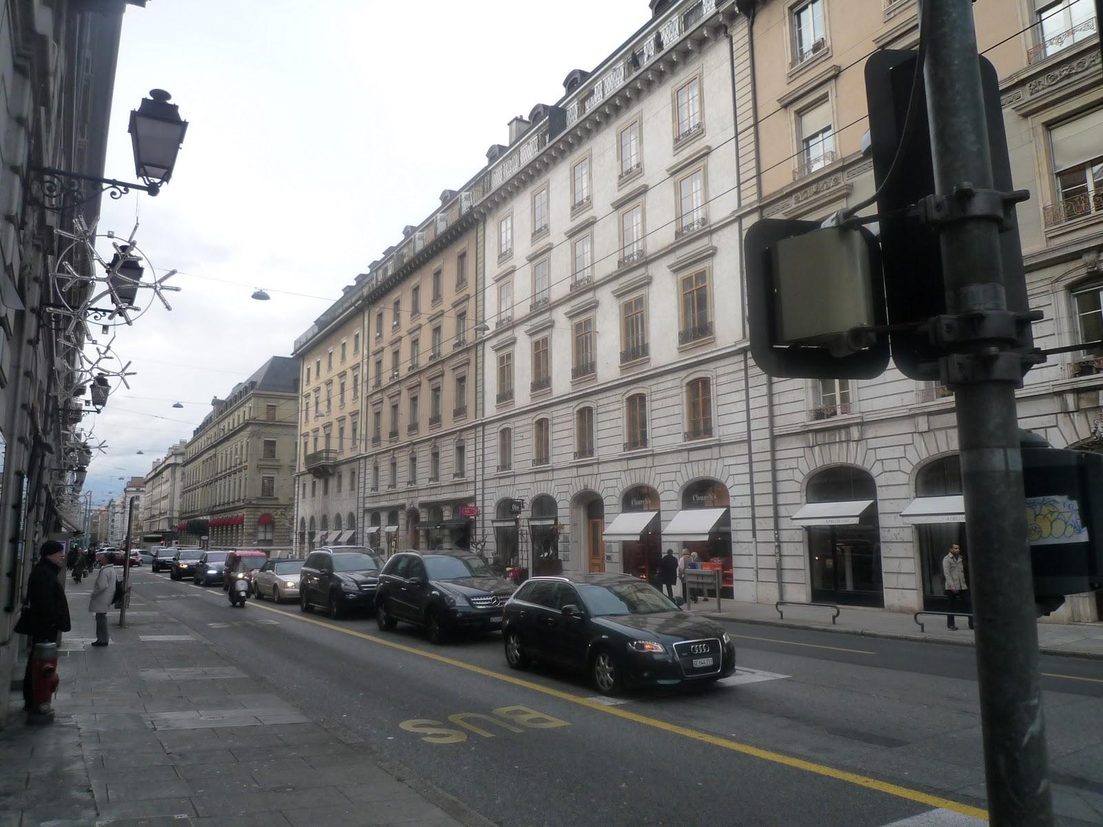 Фото Главные торговые улицы Rue du Rhône и Rue du Marche