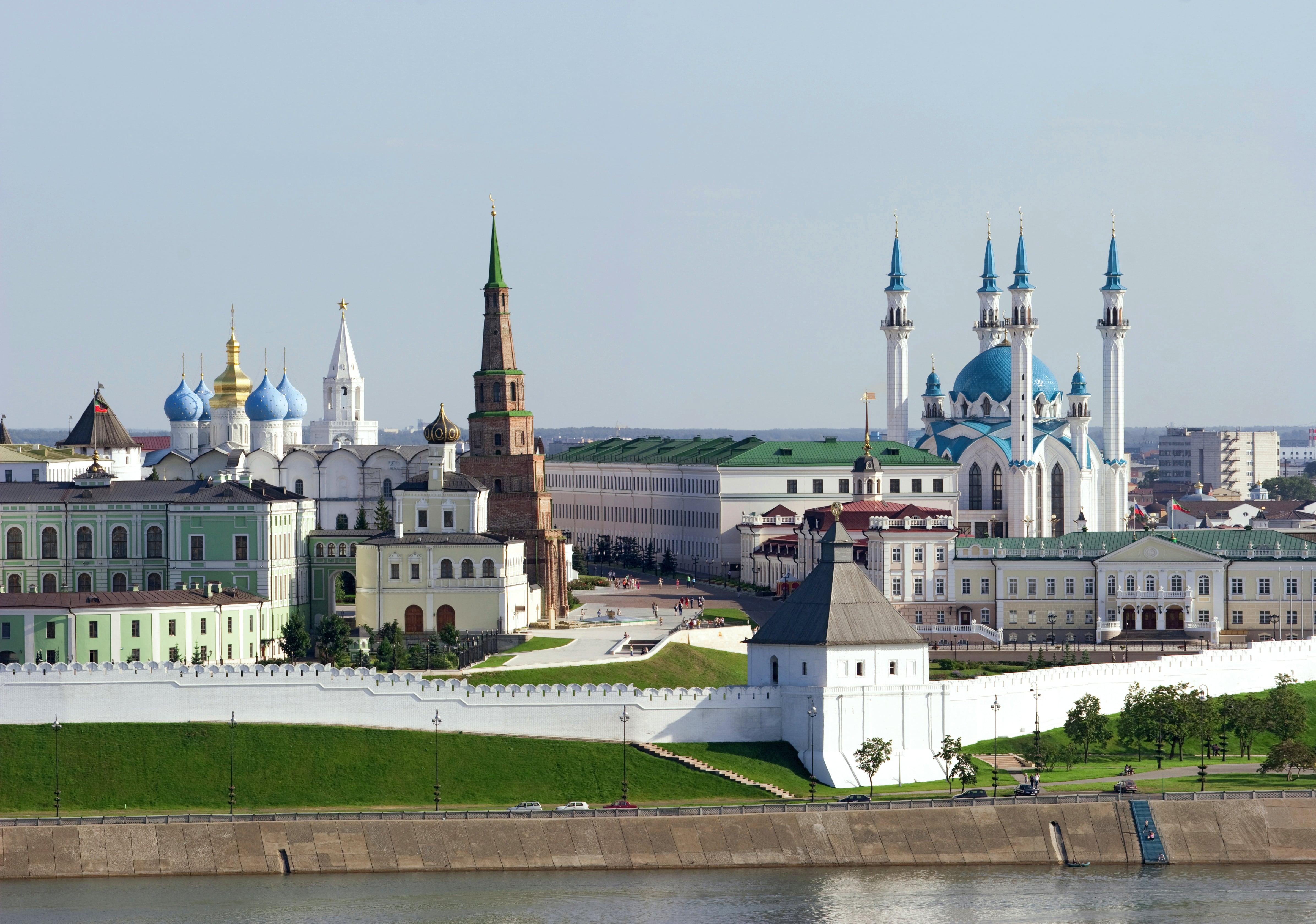 Кремль в казани фото со всех сторон
