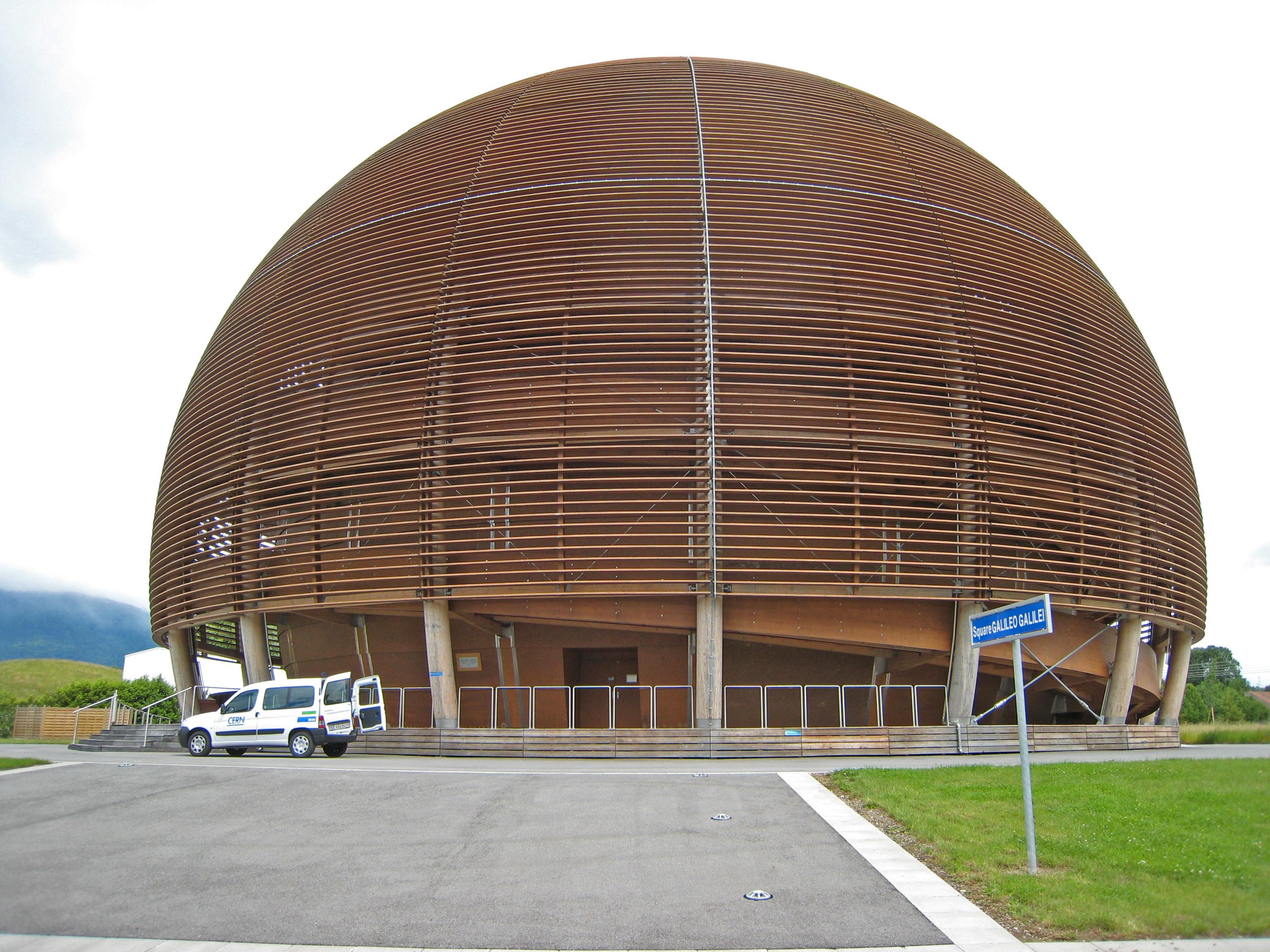 Европейский центр ядерных исследований (ЦЕРН)