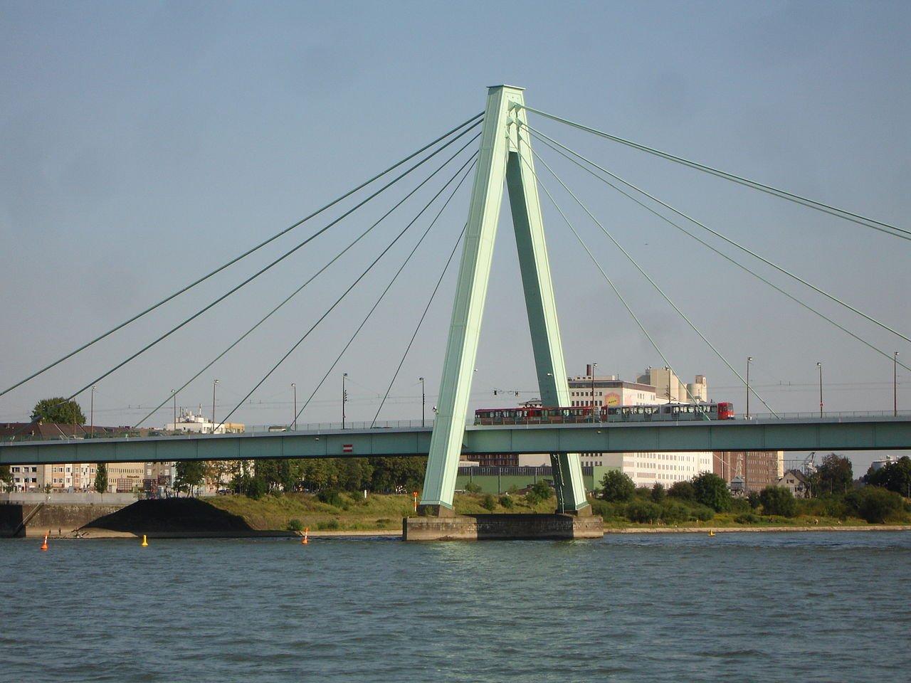 Фото ​Мост Святого Северина