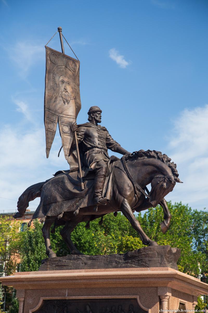 Фото Памятник князю Григорию Засекину