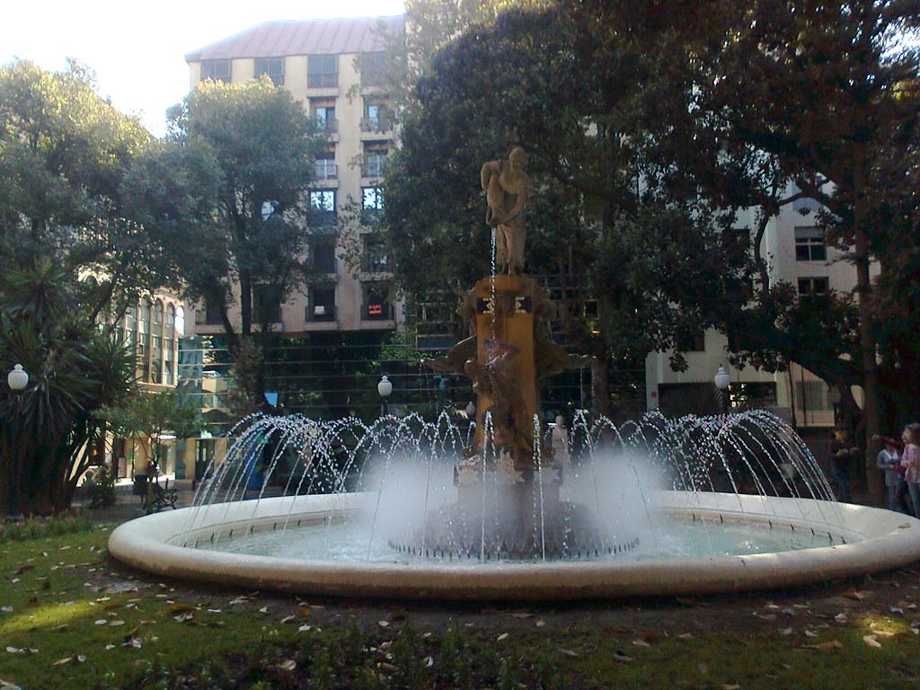Фото Площадь Габриэль Миро