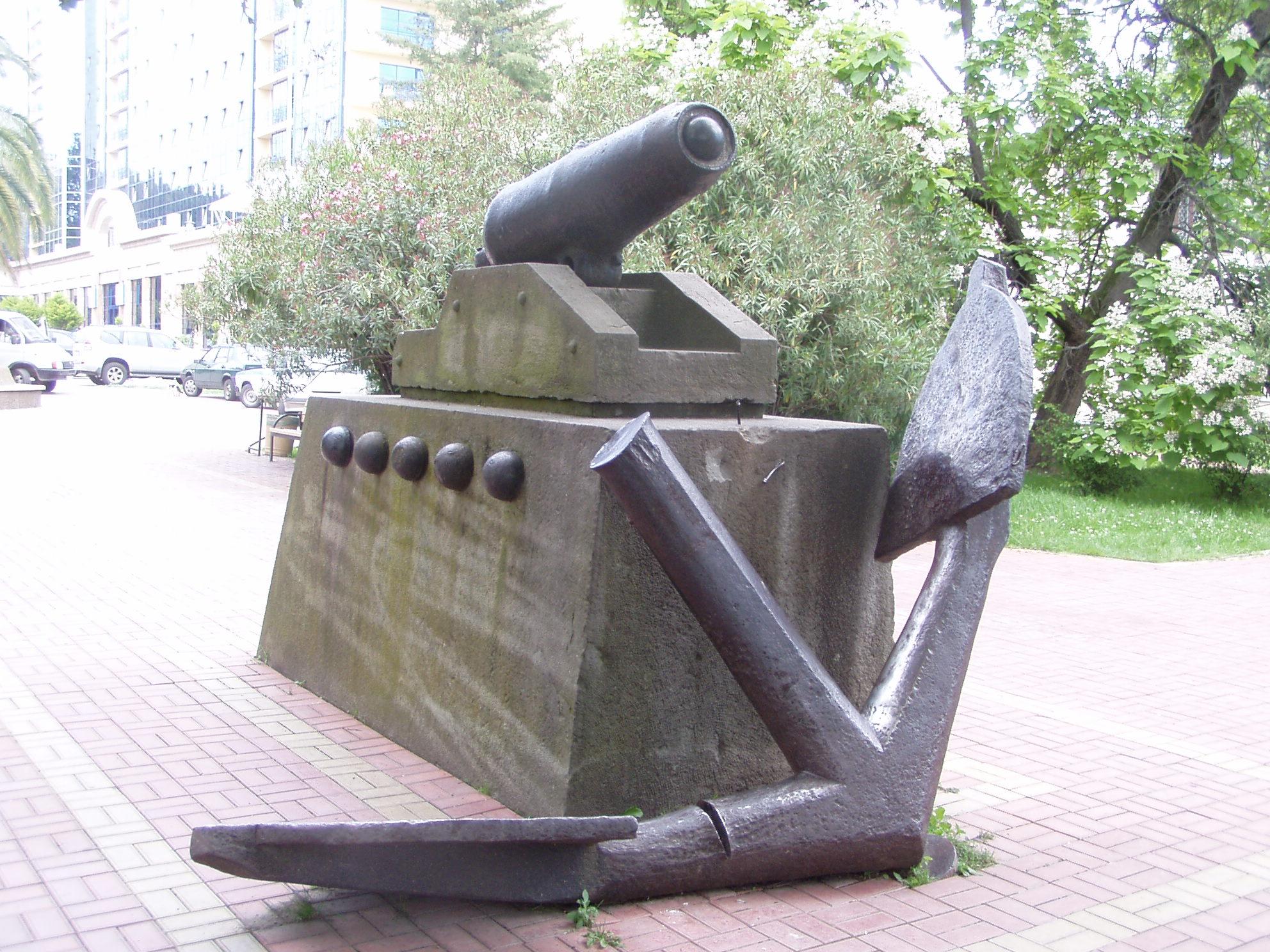 Фото Монумент Якорь и пушка