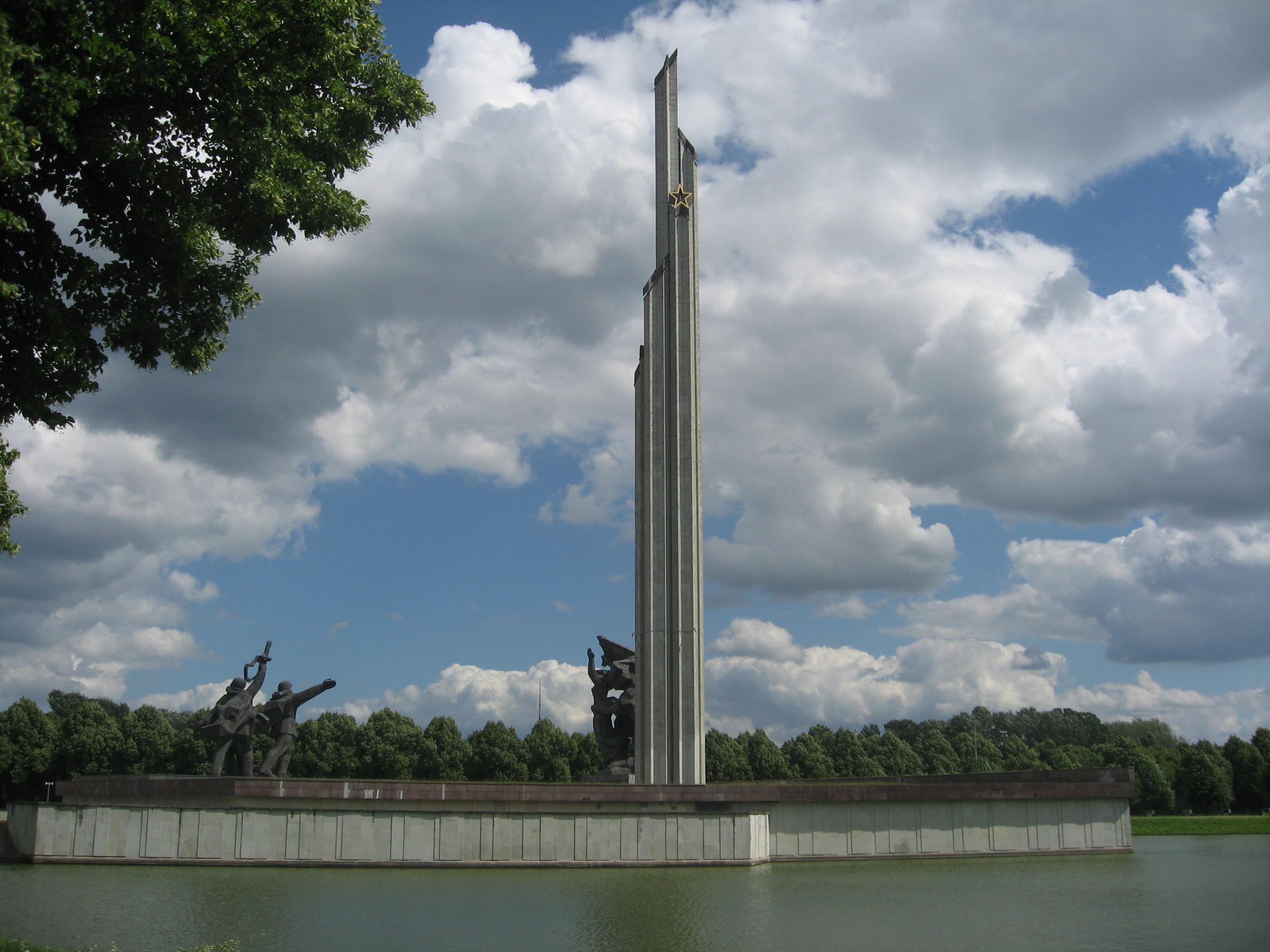 Фото Памятник Освободителям Риги