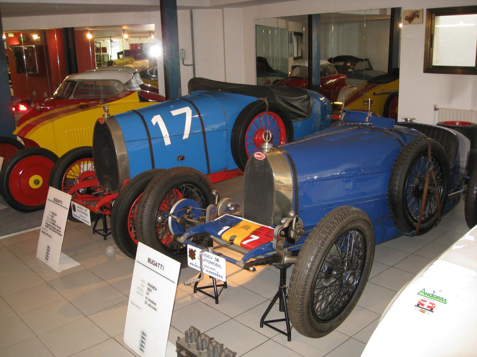 Фото Музей автомобилей